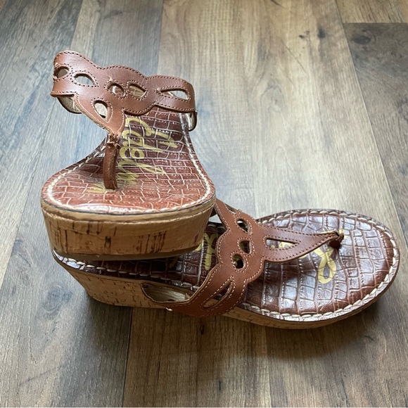 Sam Edelman Brown Wedge sandals 7.5 womens. In Great Condition. - Picture 2 of 8